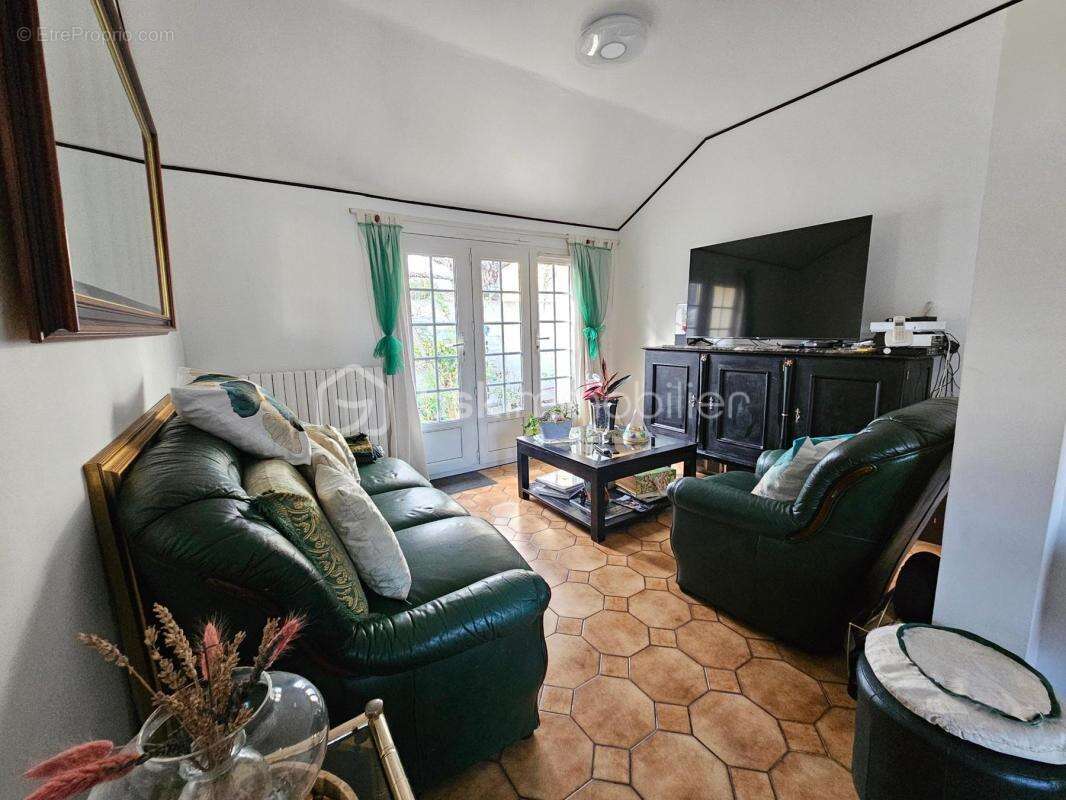 Maison à GOUSSAINVILLE