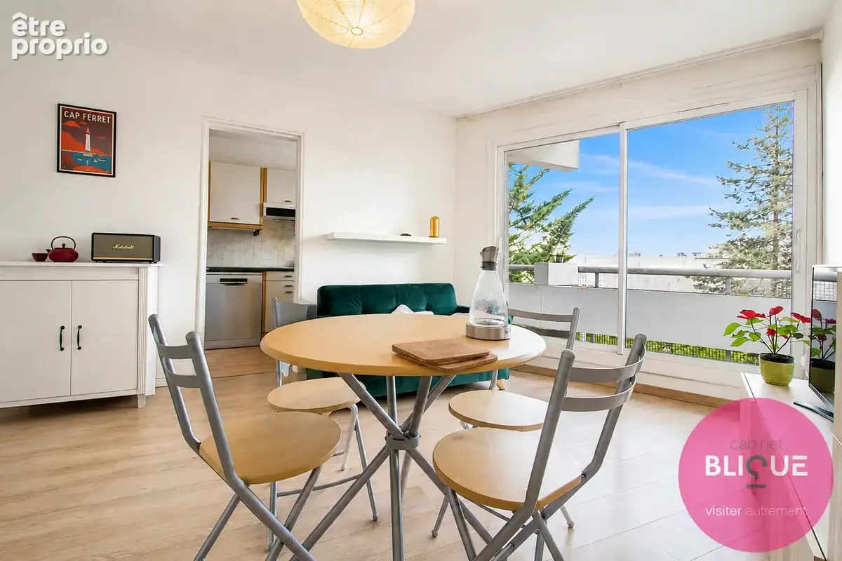 Le centre-ville en bas de chez vous, la terrasse en plus ! - photo 3