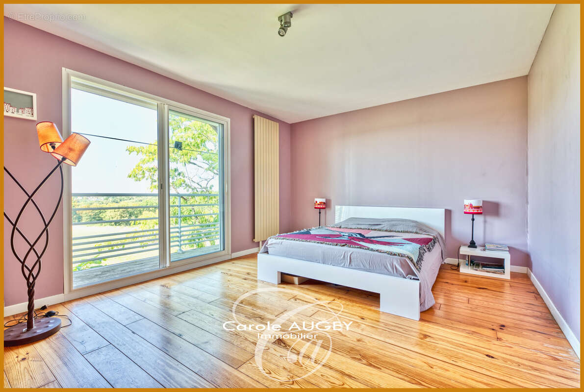 Maison à CARIGNAN-DE-BORDEAUX