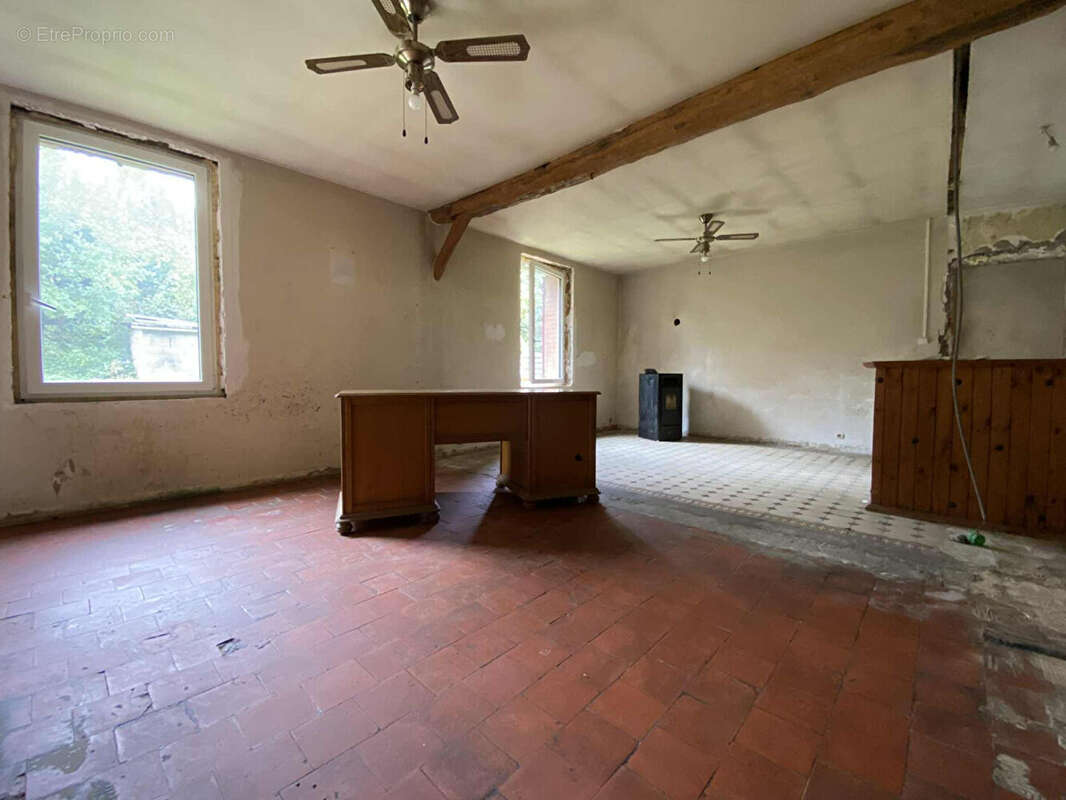 Maison à NEUILLY-SAINT-FRONT