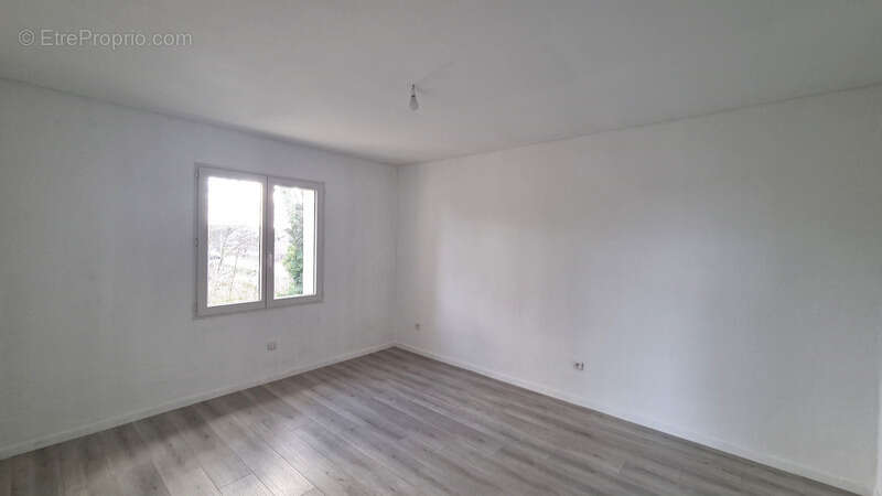 Maison à RIBAUTE-LES-TAVERNES