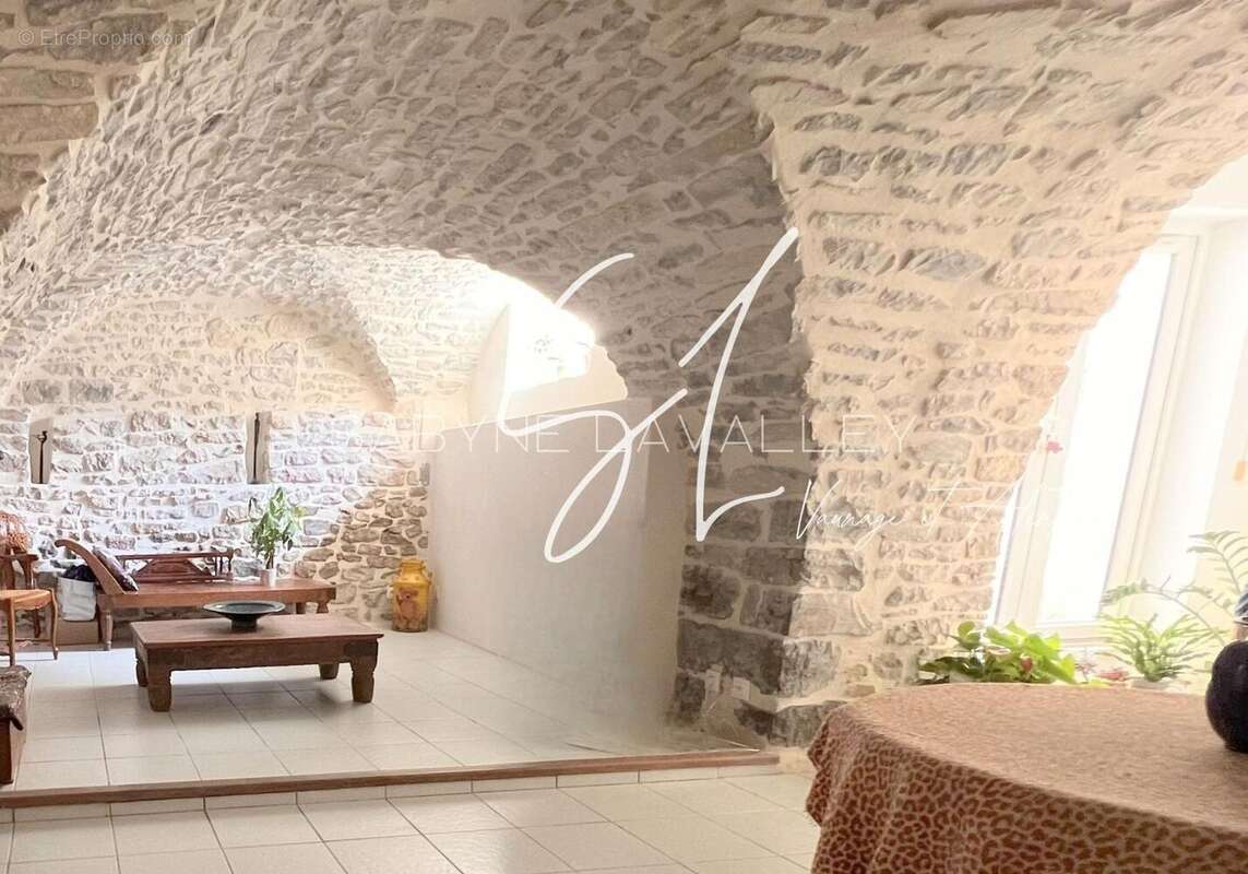 Photo 3 - Maison à CLARENSAC