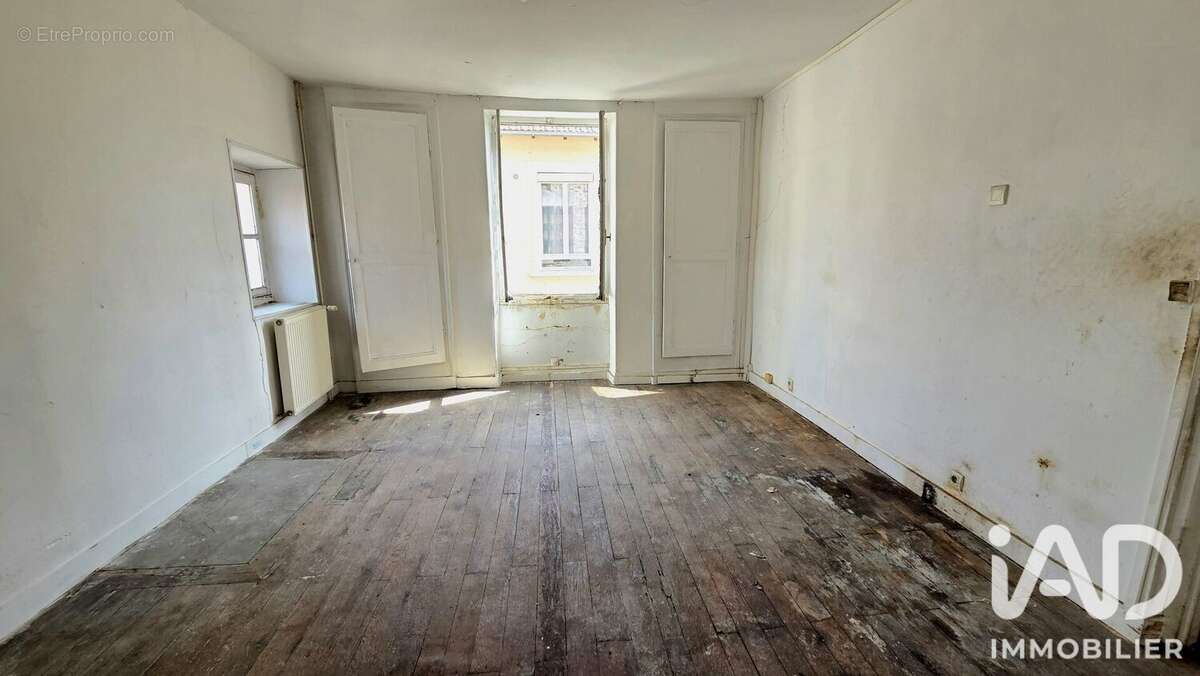 Maison 100 m² à Montmorillon  - photo 9