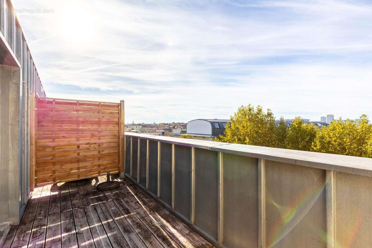 Appartement à BORDEAUX