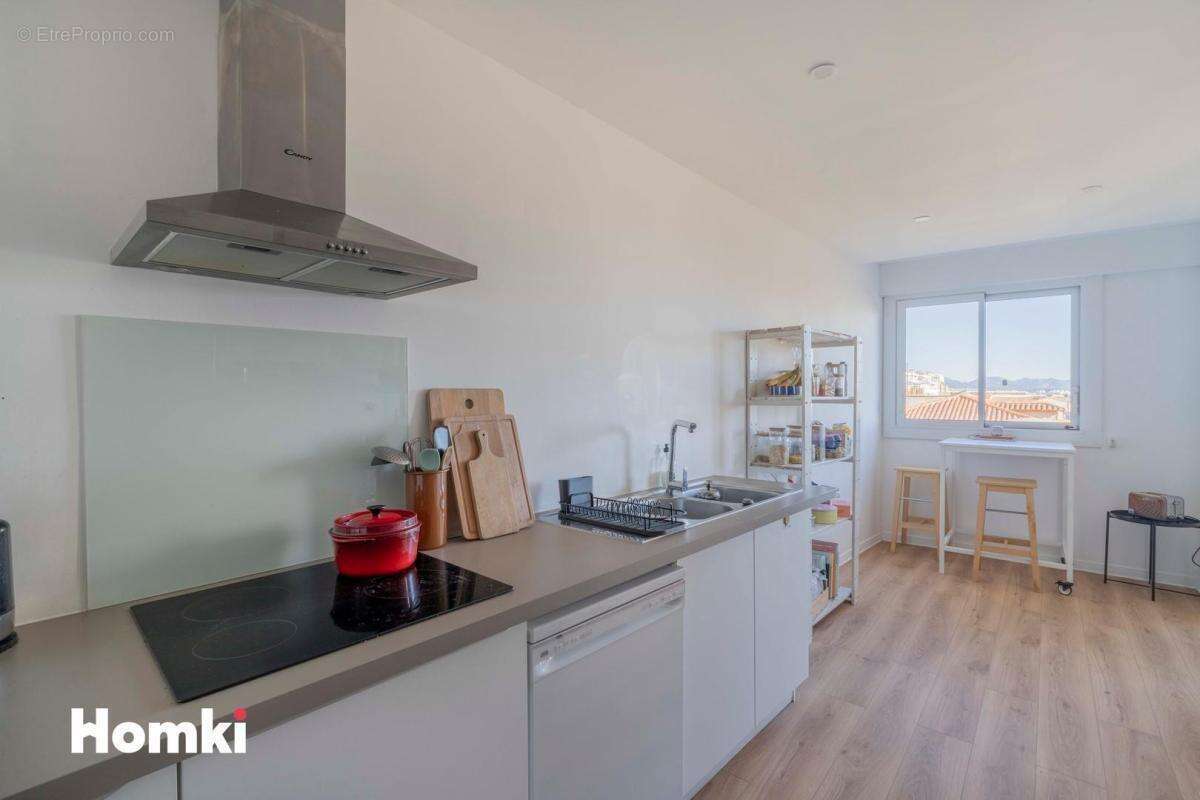 Appartement à MARSEILLE-8E