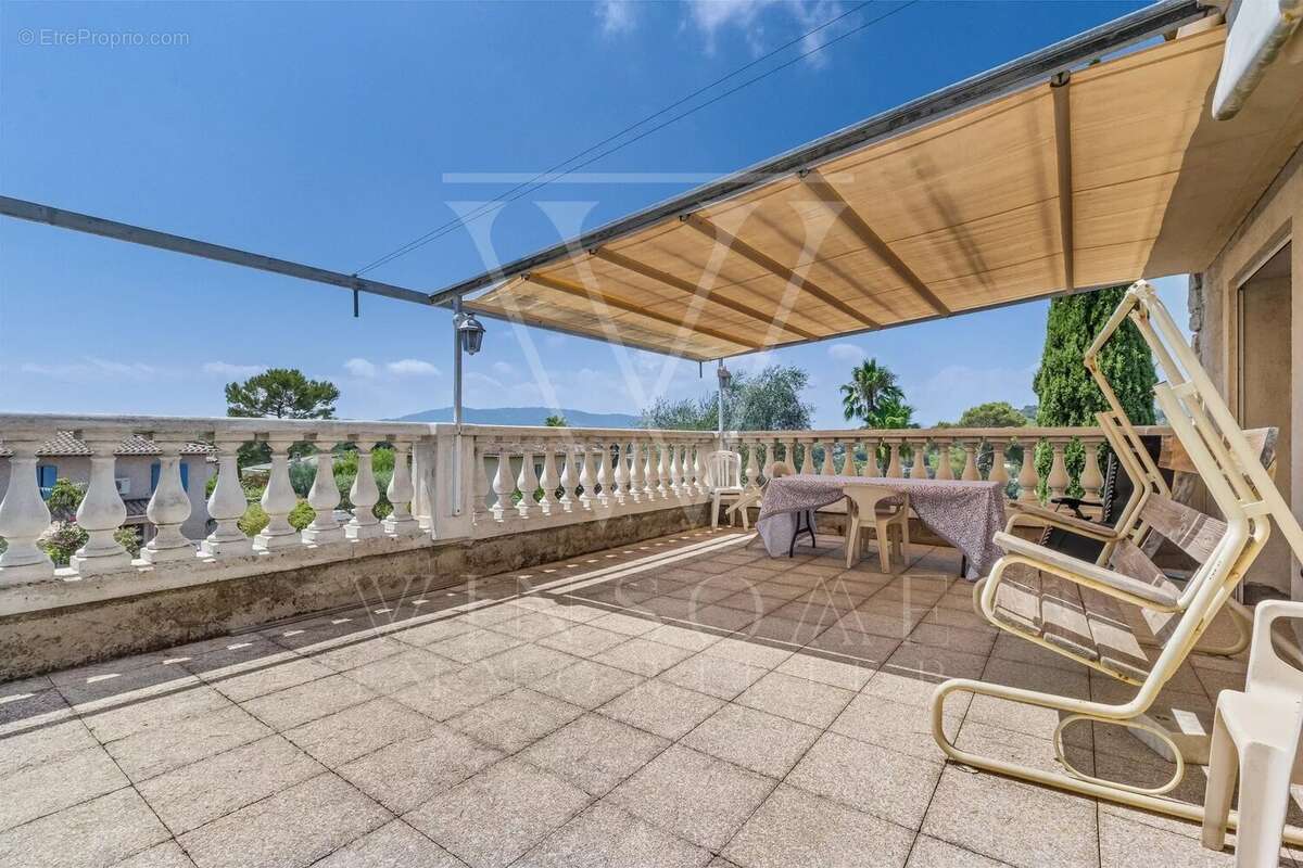 Propriété de caractère au fort potentiel à Mougins - photo 2
