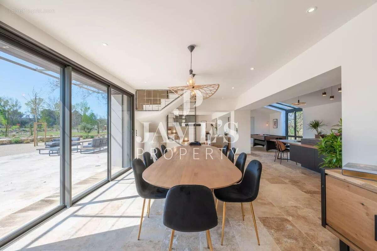 Maison 210 m² à Maussane-Les-Alpilles  - photo 7