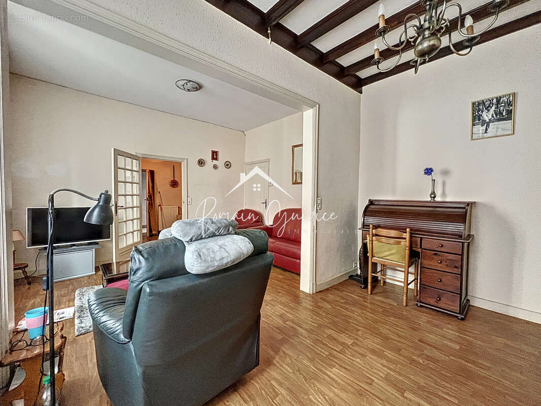 Appartement f2 57 m2 vendu loué - photo 5