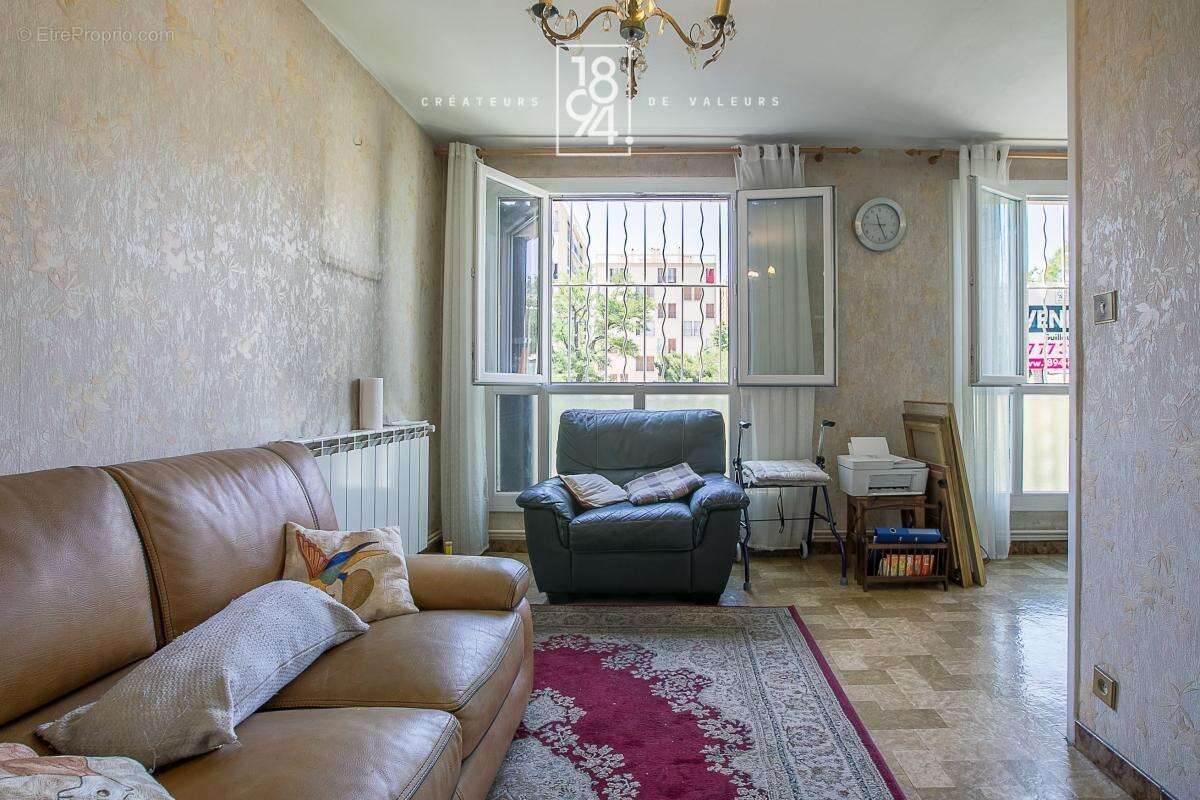 Appartement à MARSEILLE-14E