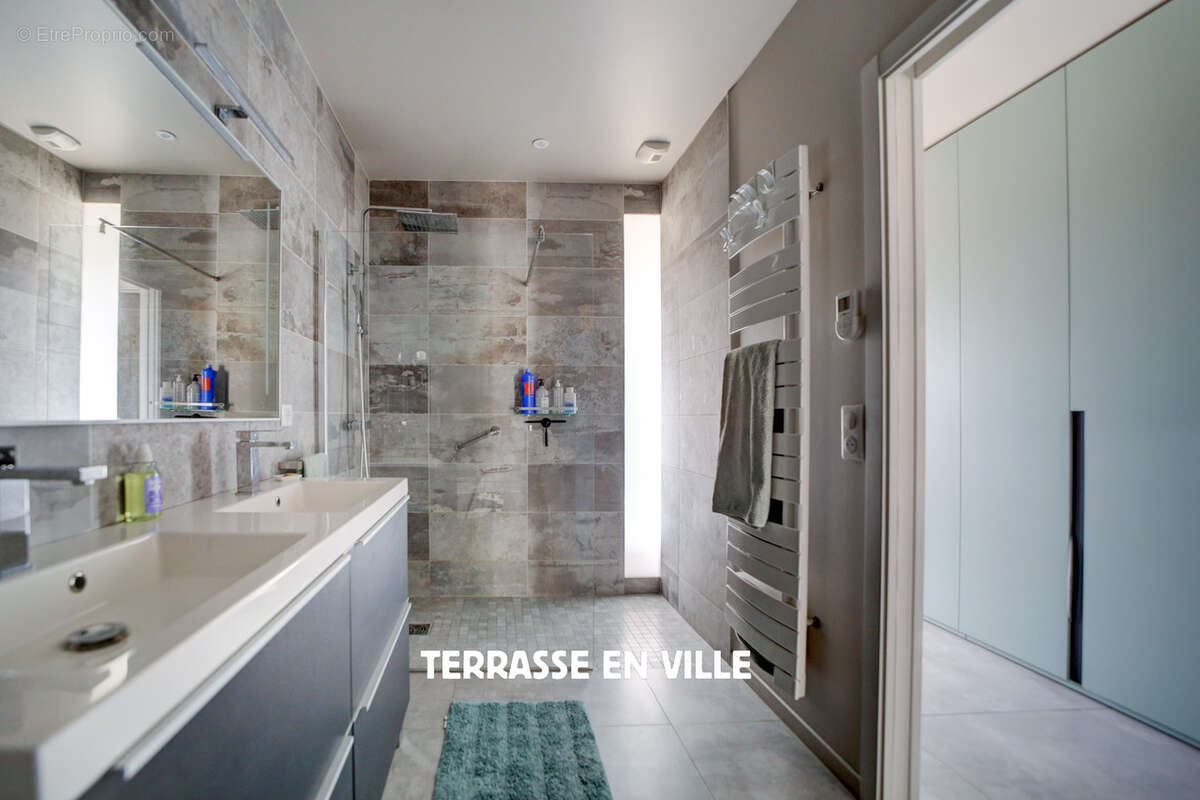 Appartement à SANARY-SUR-MER