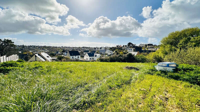 Terrain à CAMARET-SUR-MER