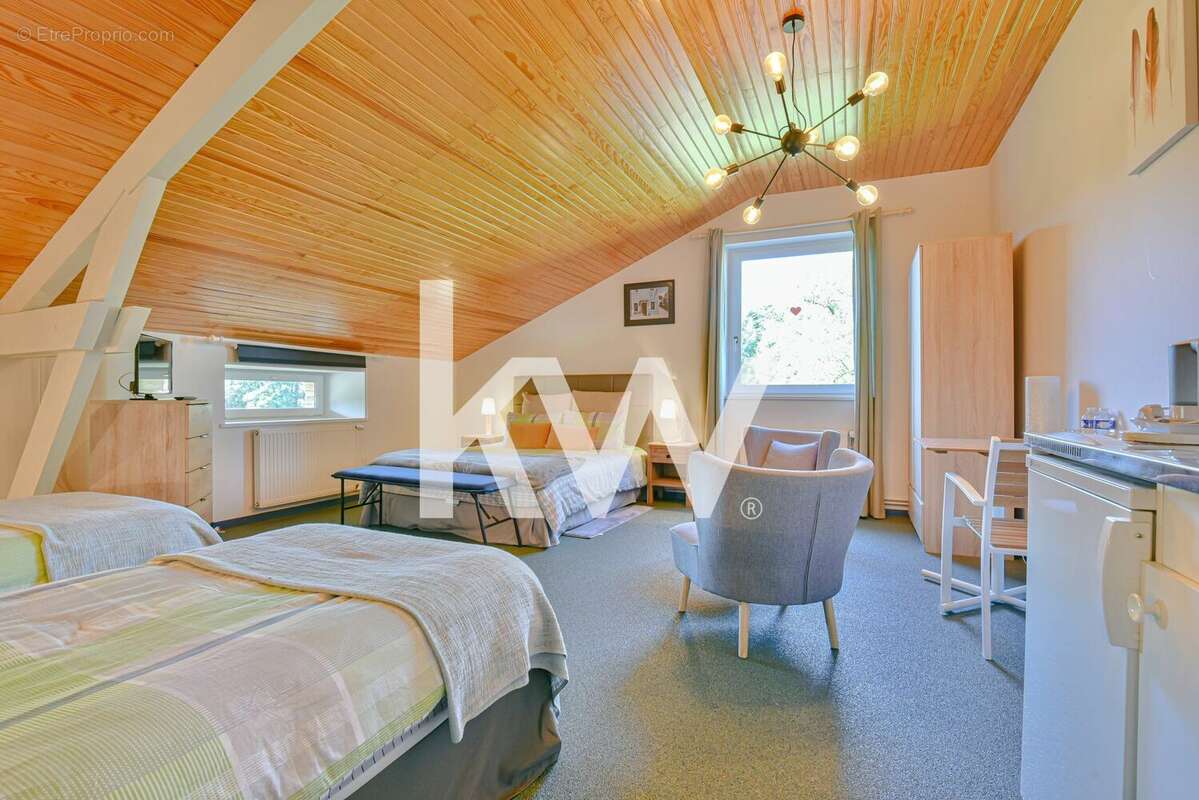 Maison à BUSSIERE-GALANT