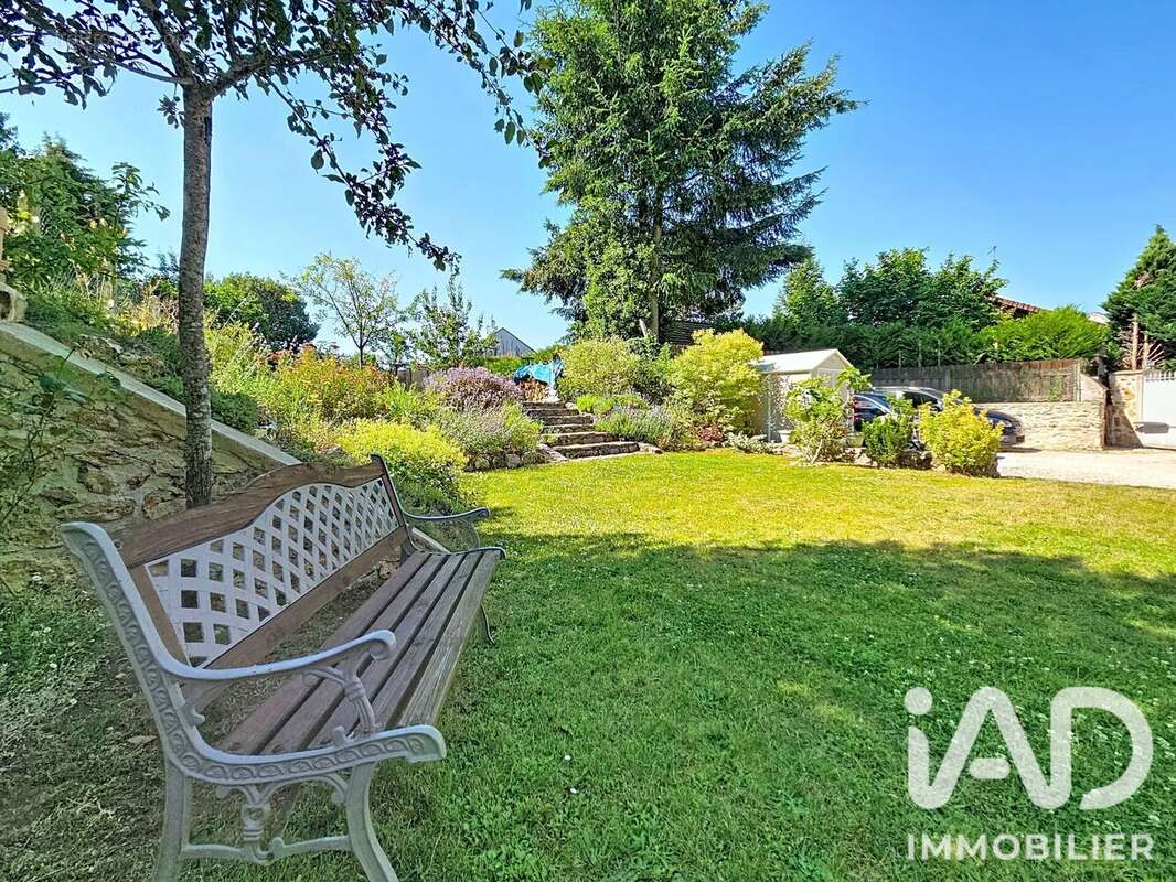 Maison 137 m² à Forges-Les-Bains  - photo 3