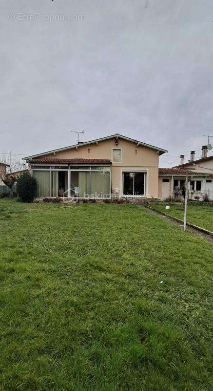 Jolie maison de ville - photo 11