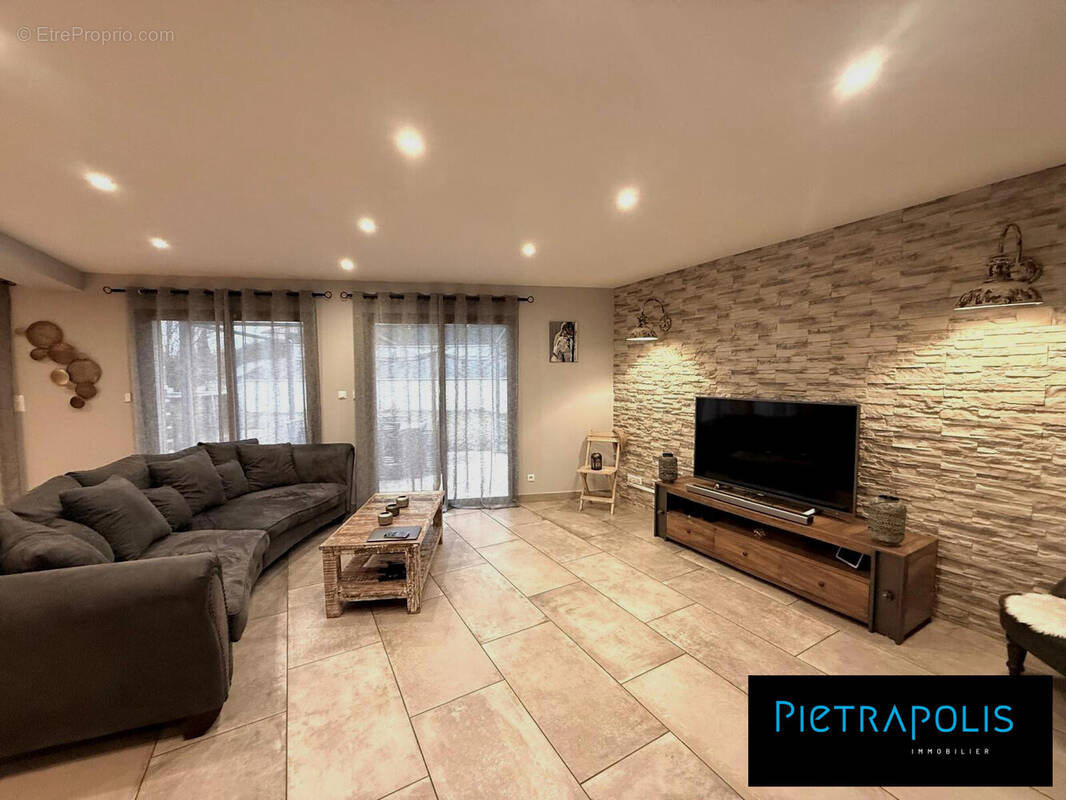 Maison à LOIRE-SUR-RHONE