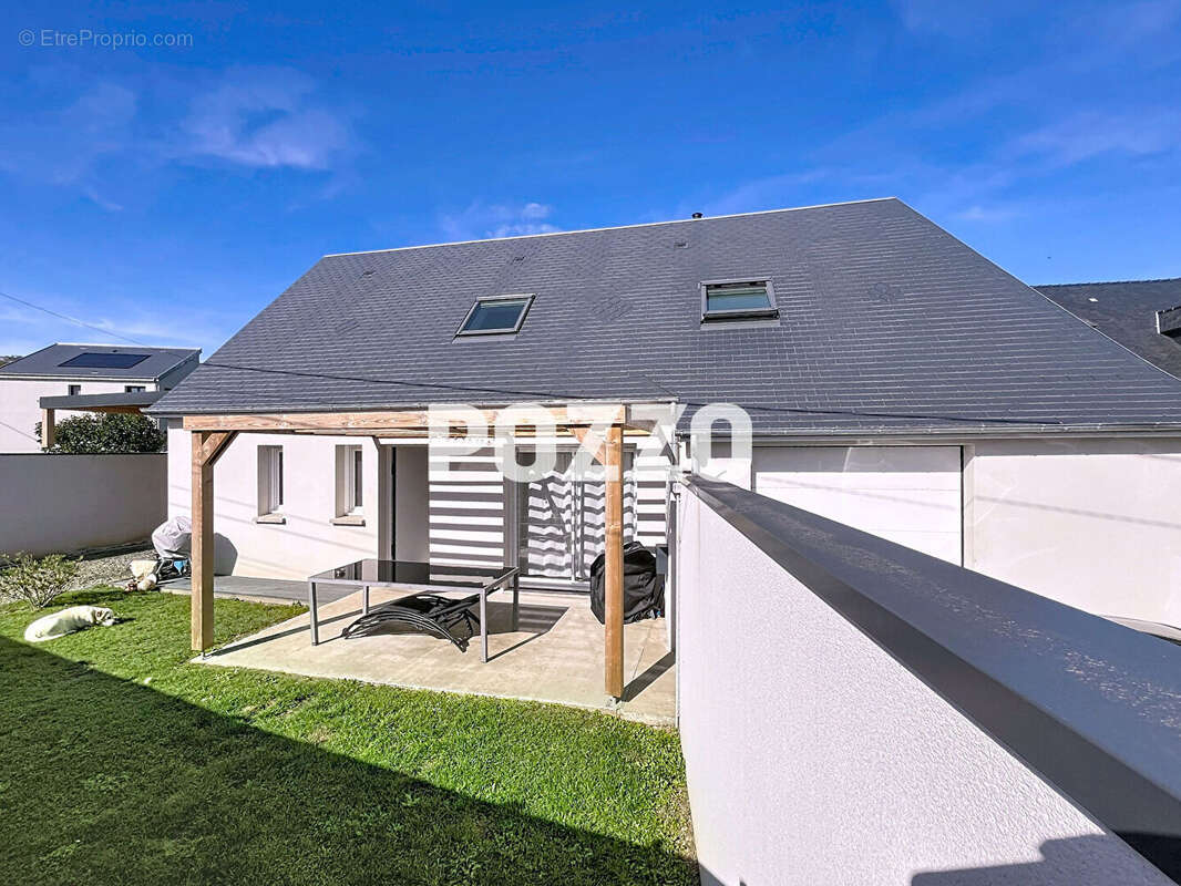 Maison à DONVILLE-LES-BAINS