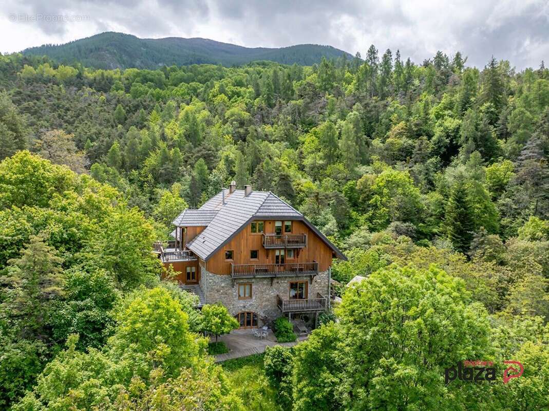 Maison à SAINT-ANDRE-D&#039;EMBRUN