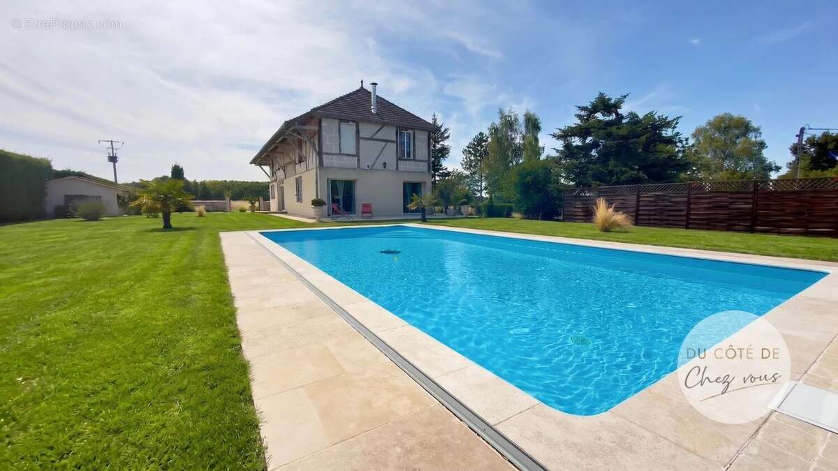 Acheter propriété d'exception 265m2 avec piscine - photo 20