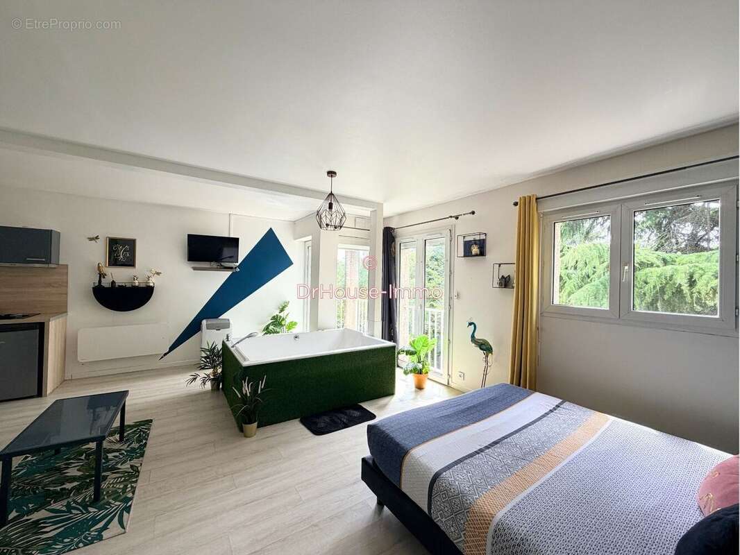 Appartement à CHALIFERT
