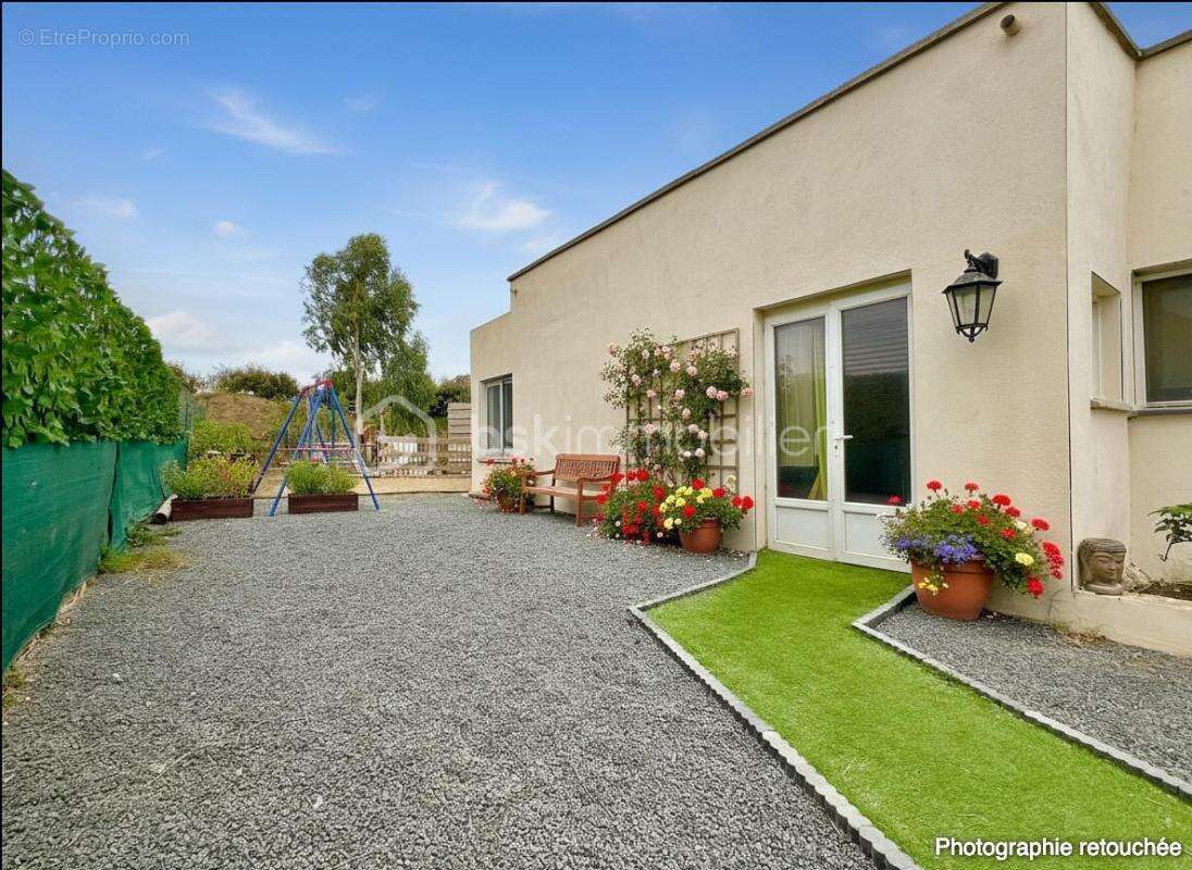 Commerce à COLOMBIERS