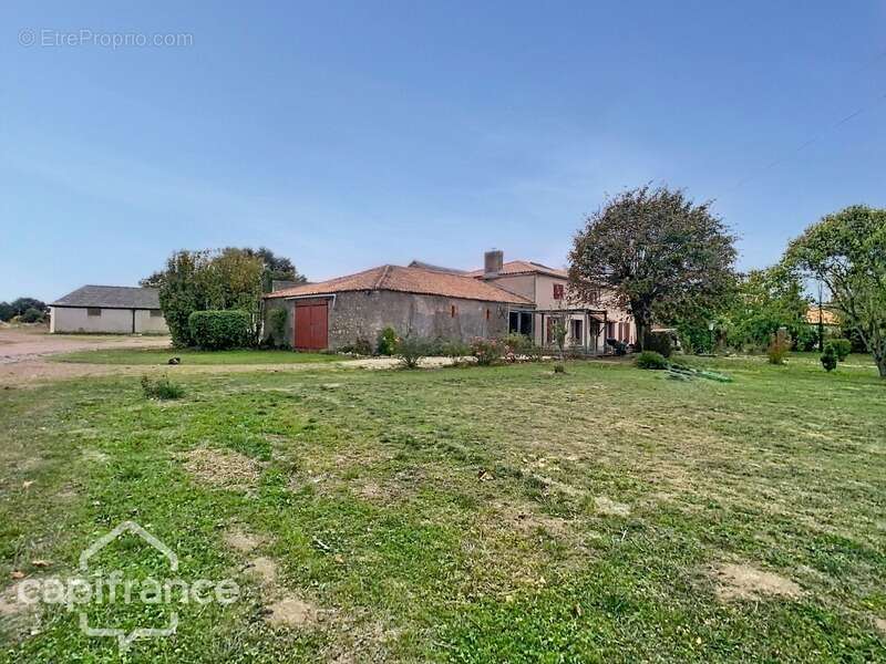 Maison à MAUZE-THOUARSAIS