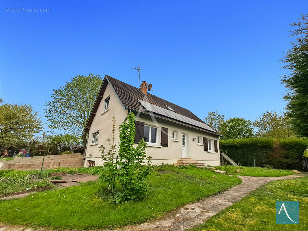 Maison à AUTRUY-SUR-JUINE