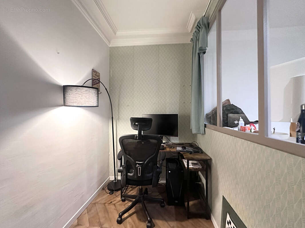 Appartement à PARIS-18E