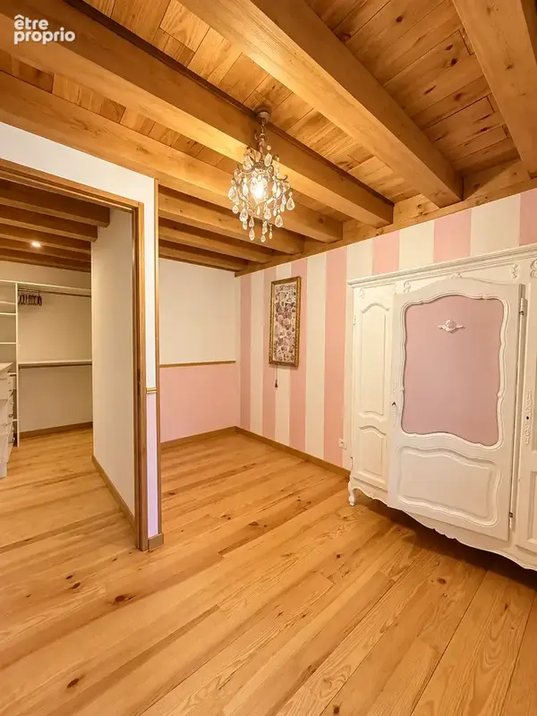 Maison entièrement rénovée   5 chambres   Dépendance   Terrain de 543 m2 POLIGNAC - photo 13