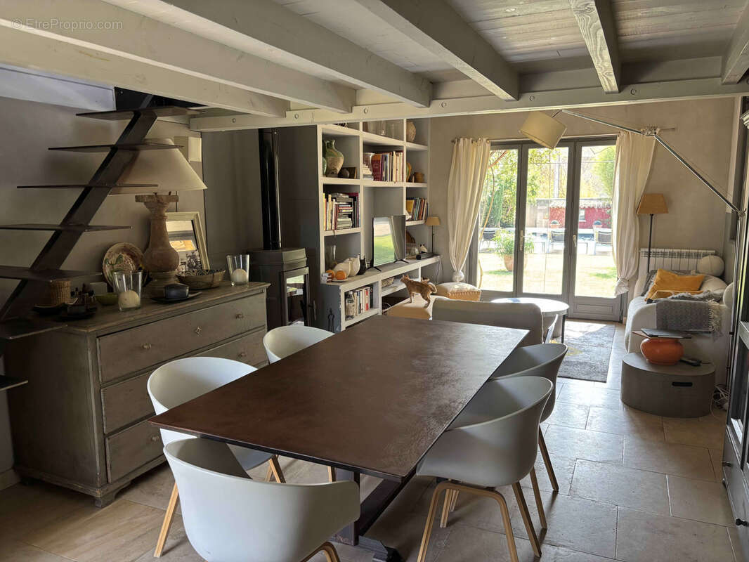 Maison à SAINT-QUENTIN-LA-POTERIE