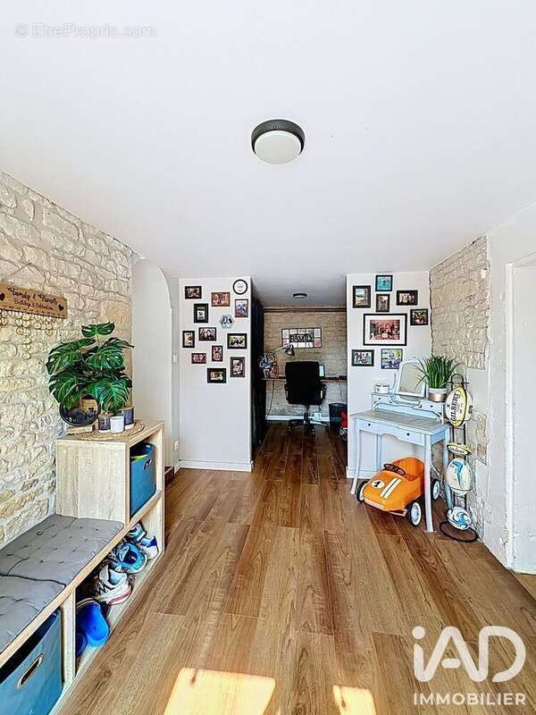 Maison 139 m² à Nuaille-D'aunis  - photo 8