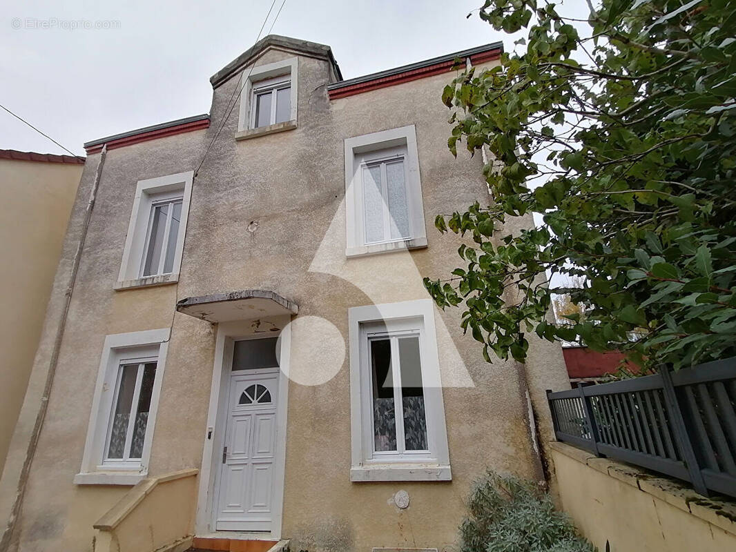 Maison à MONTCEAU-LES-MINES