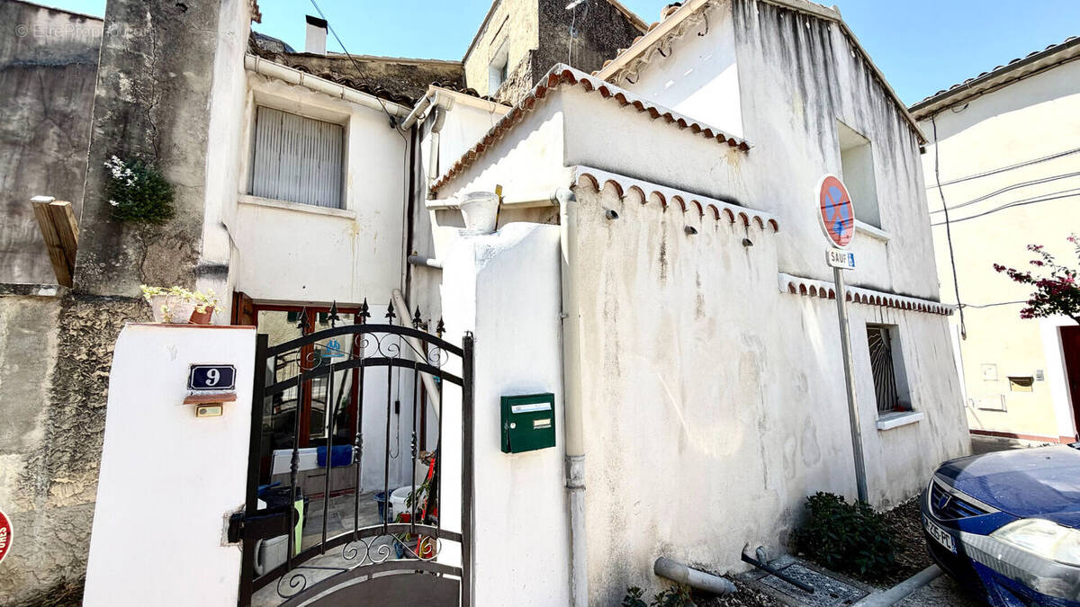 Maison à MONTEUX