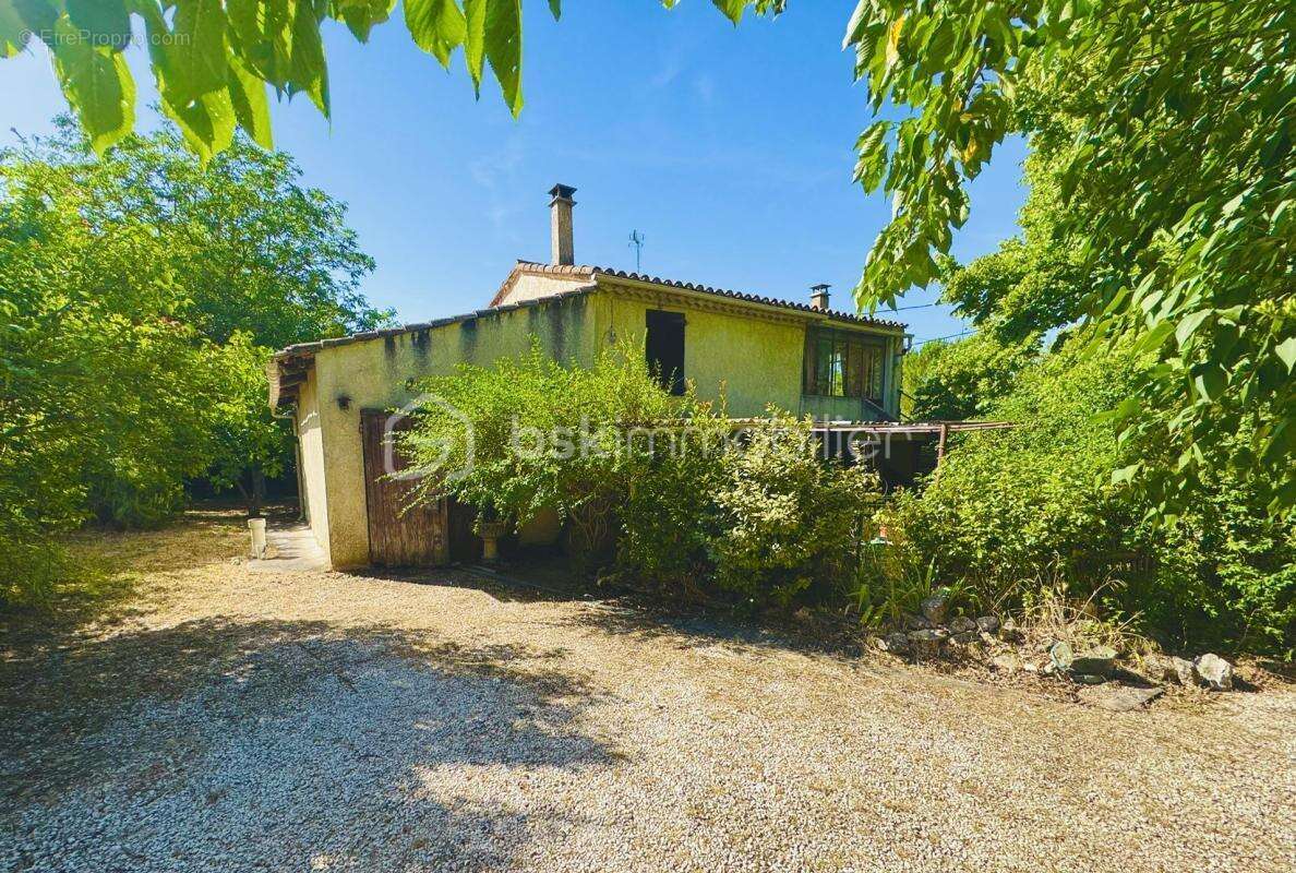 maison à rénover sur Celony - photo 13