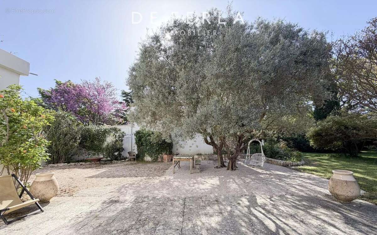 Maison à AIX-EN-PROVENCE