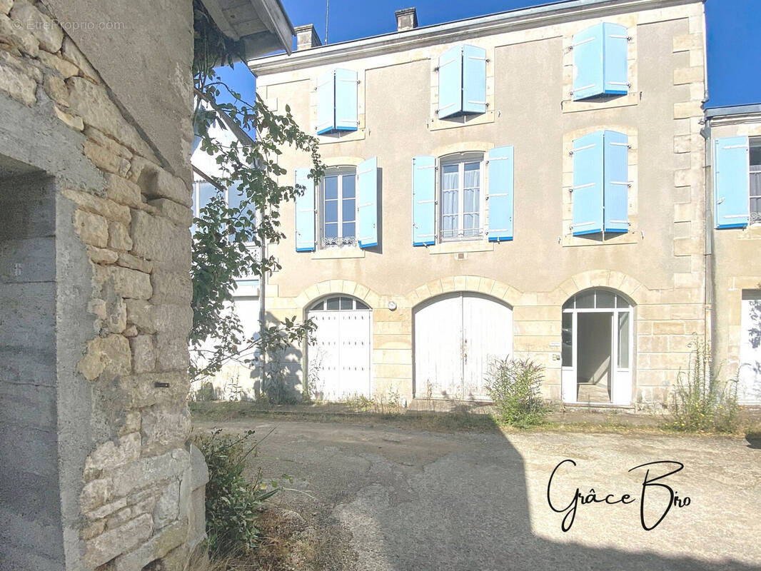 Appartement à SAINT-MAIXENT-L'ECOLE