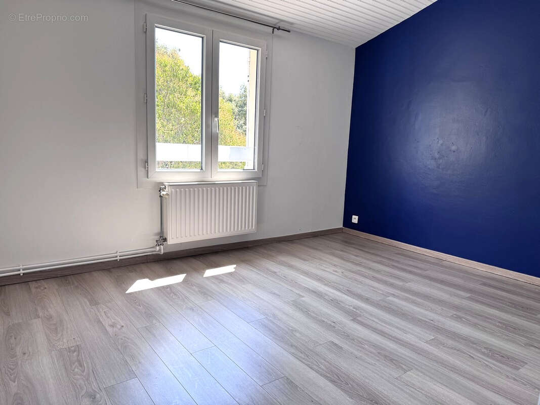 Maison Villeneuve Les Avignon 4 pièce(s) 100 m2 - photo 9