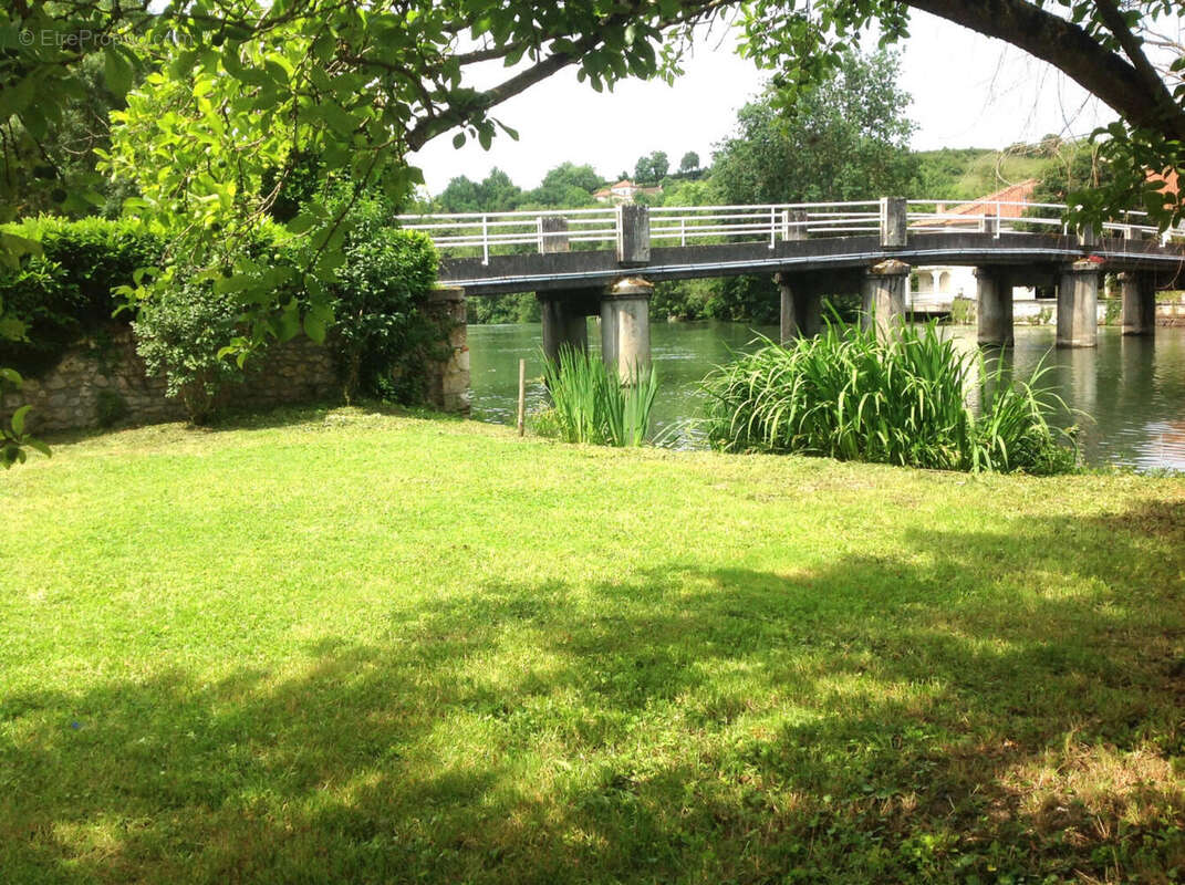JARDIN - Maison à SAINT-SIMEUX