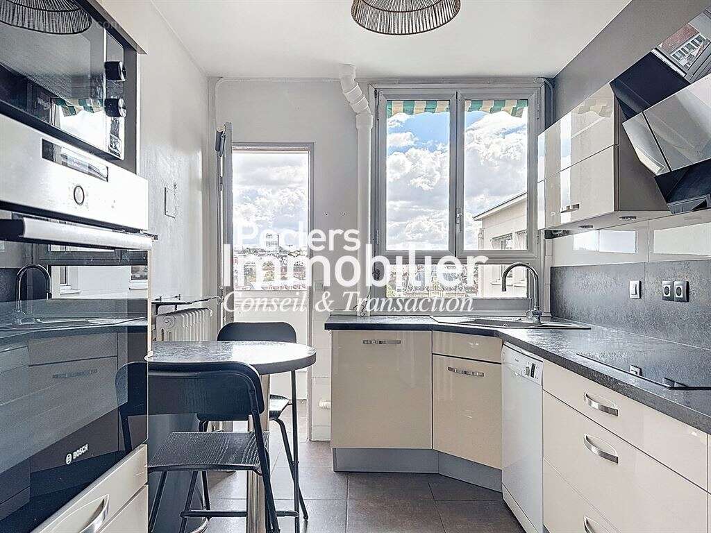 Appartement à RUEIL-MALMAISON