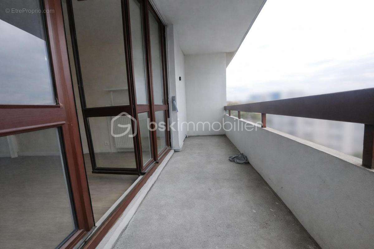Appartement à AUBERVILLIERS