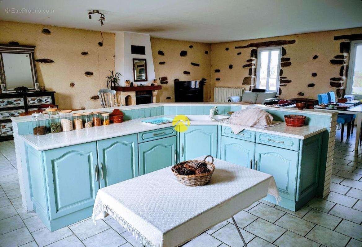 Maison à CREVANT