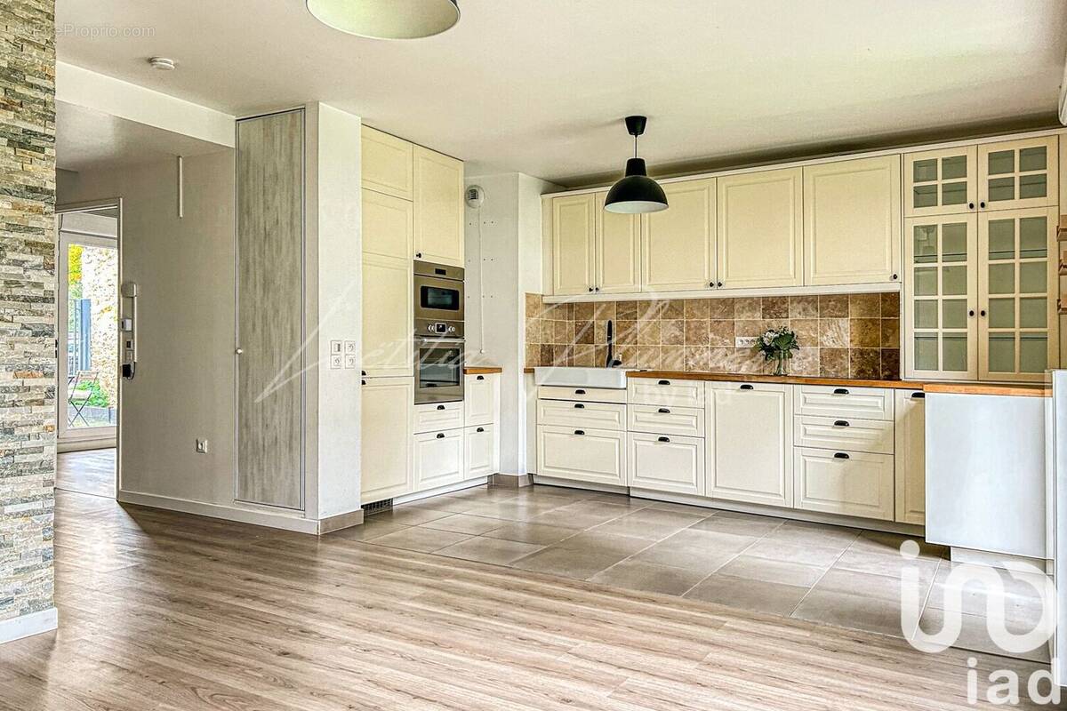 Photo 1 - Maison à POISSY