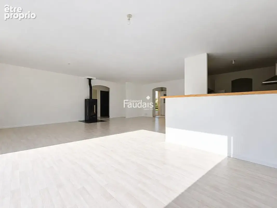 Maison 7 pièces 148 m² à vendre à Creances (50710) - photo 4