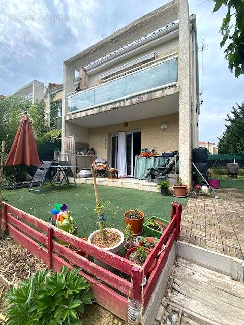 Appartement à PEYRESTORTES