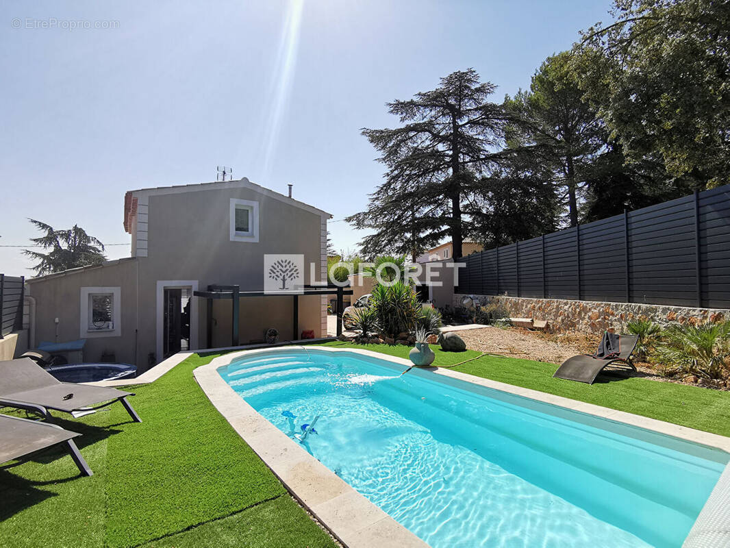 Maison à SAINT-MAXIMIN-LA-SAINTE-BAUME