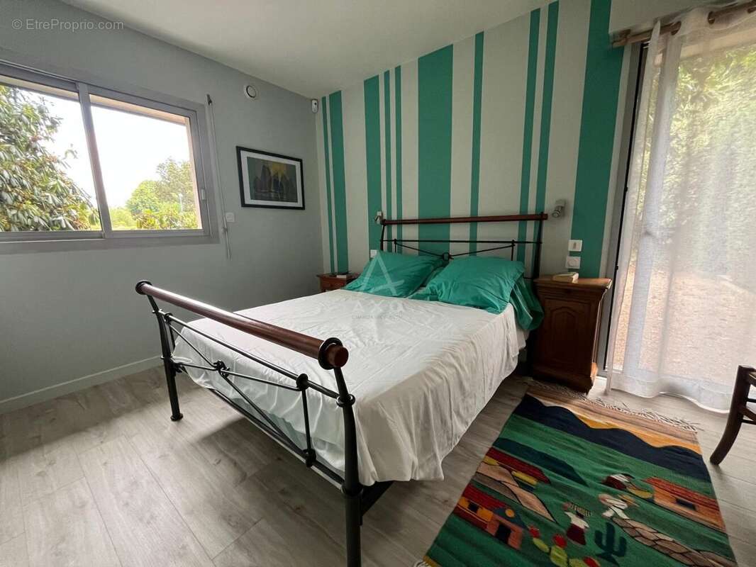 Maison 208 m² à Montours  - photo 9