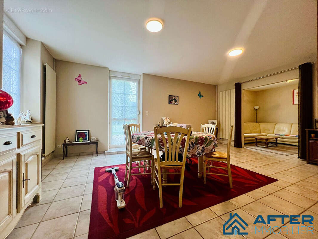 Appartement à AUMONTZEY