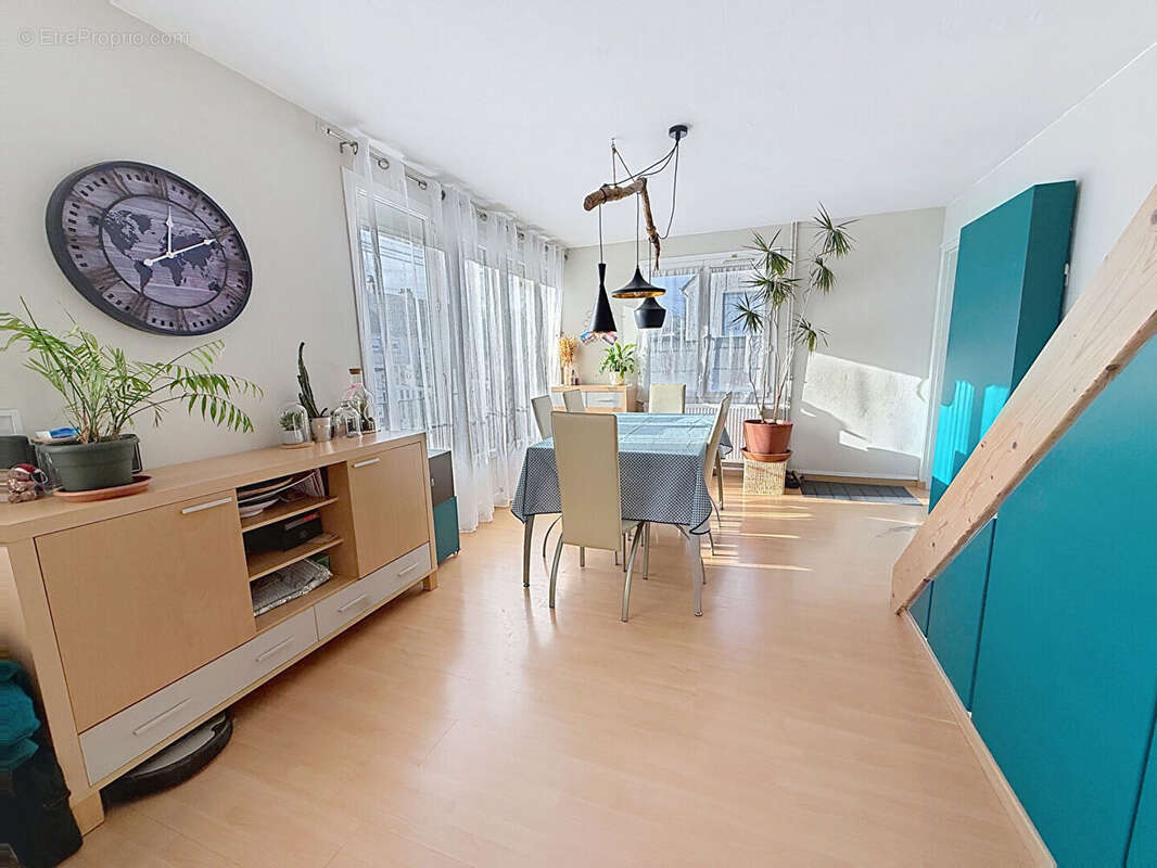 Maison à SAINT-ETIENNE-DU-ROUVRAY