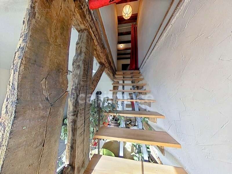 Maison à ETREPIGNEY