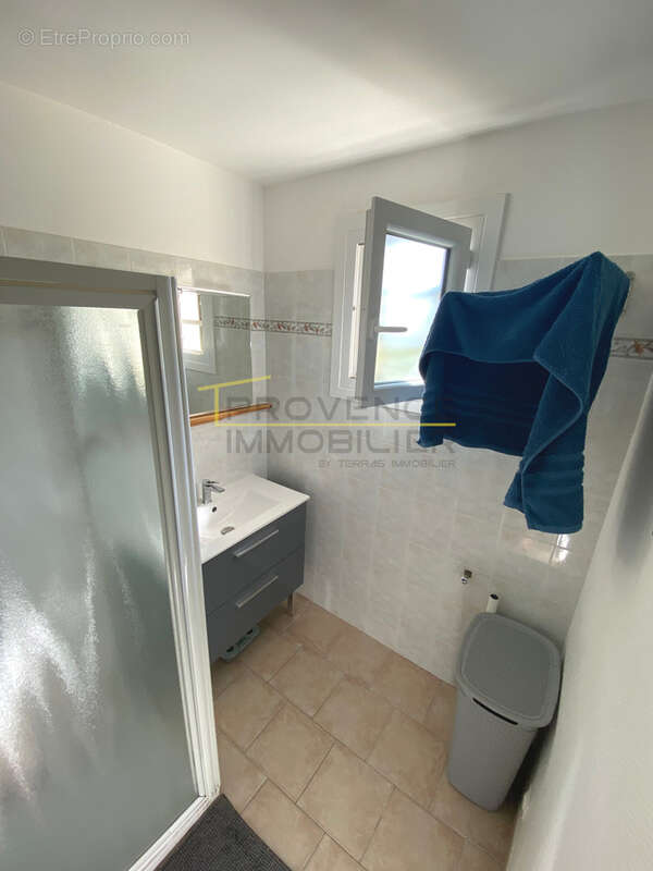 Maison à MONTELIMAR