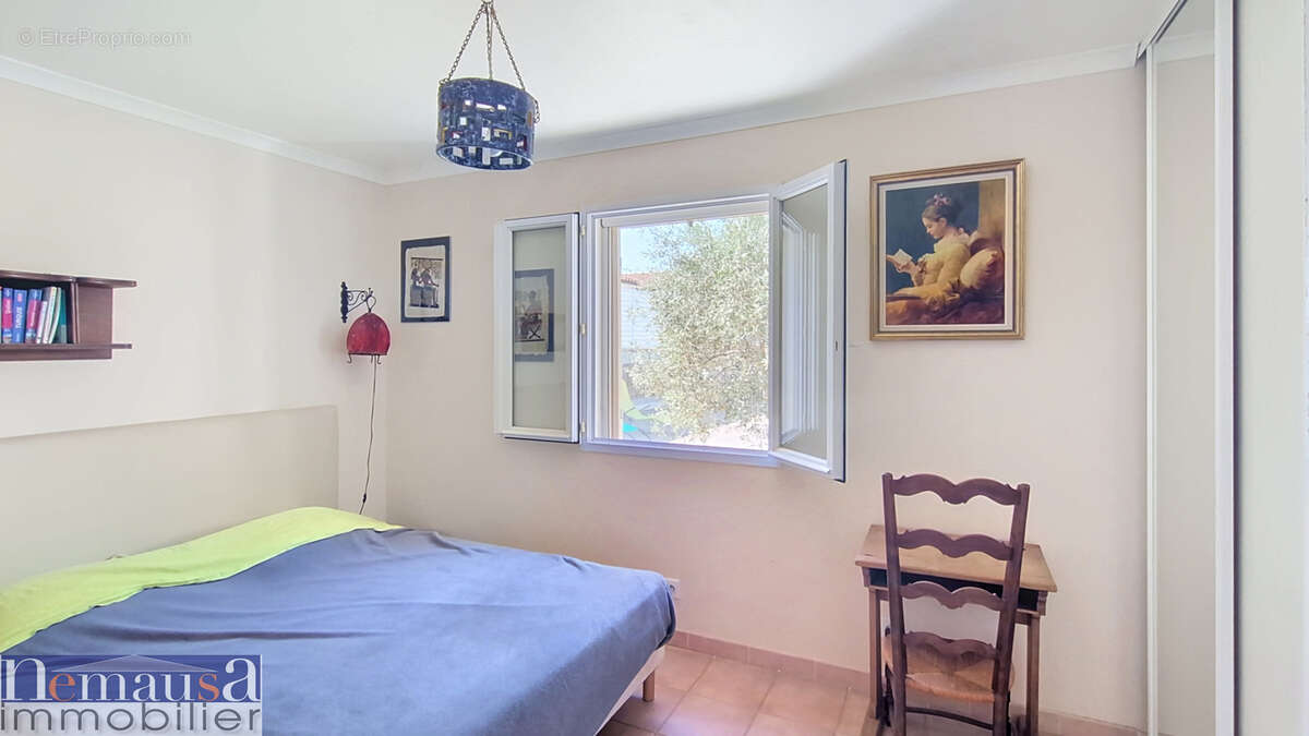 POULX, Villa contemporaine de plain-pied 156 m2, 4 chambres, Studio indépendant de 20m2, Piscine, DPE B - photo 10